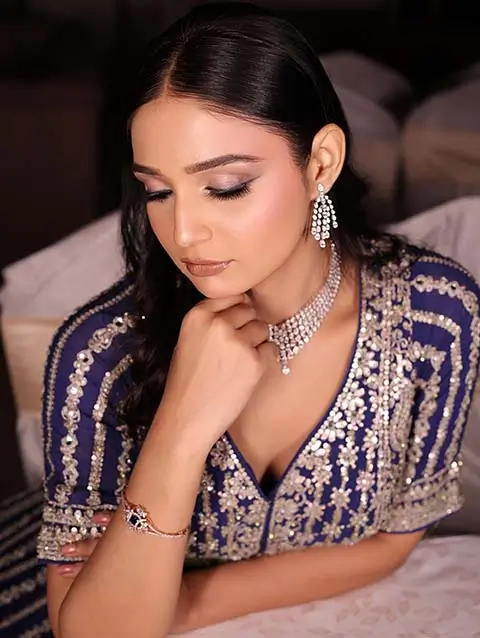 Makeup Artist Near Babian Inn Resort